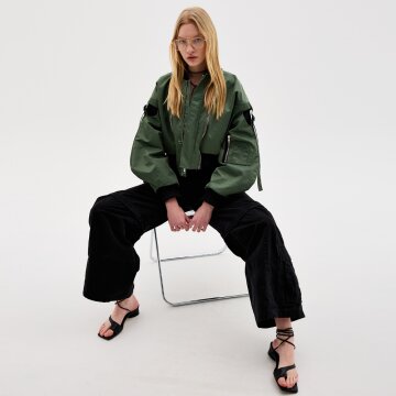 [분더가이스트] 지퍼크롭 비숍슬리브 MA-1 항공점퍼 (카키)