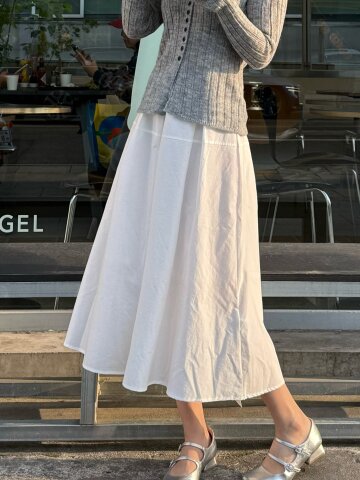 PLEATED VOLUME LONG SKIRT WHITE