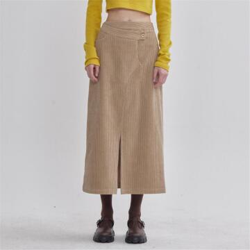 [라이] 변형 오비 디테일 A라인 앞트임 코듀로이 스커트 베이지