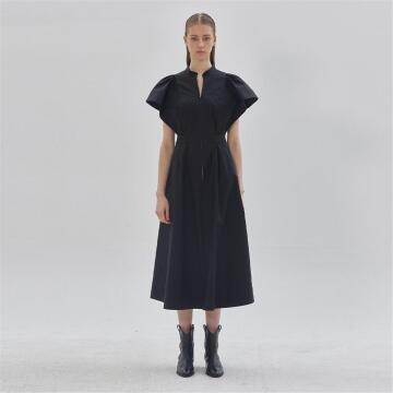 [라이] LIE 플레어 숄더 포인트 버클 원피스 블랙