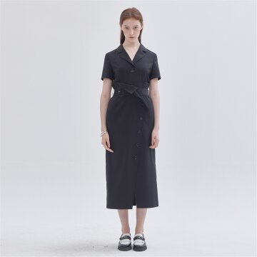 [라이] LIE 테일러드 버튼 업 벨티드 원피스 블랙