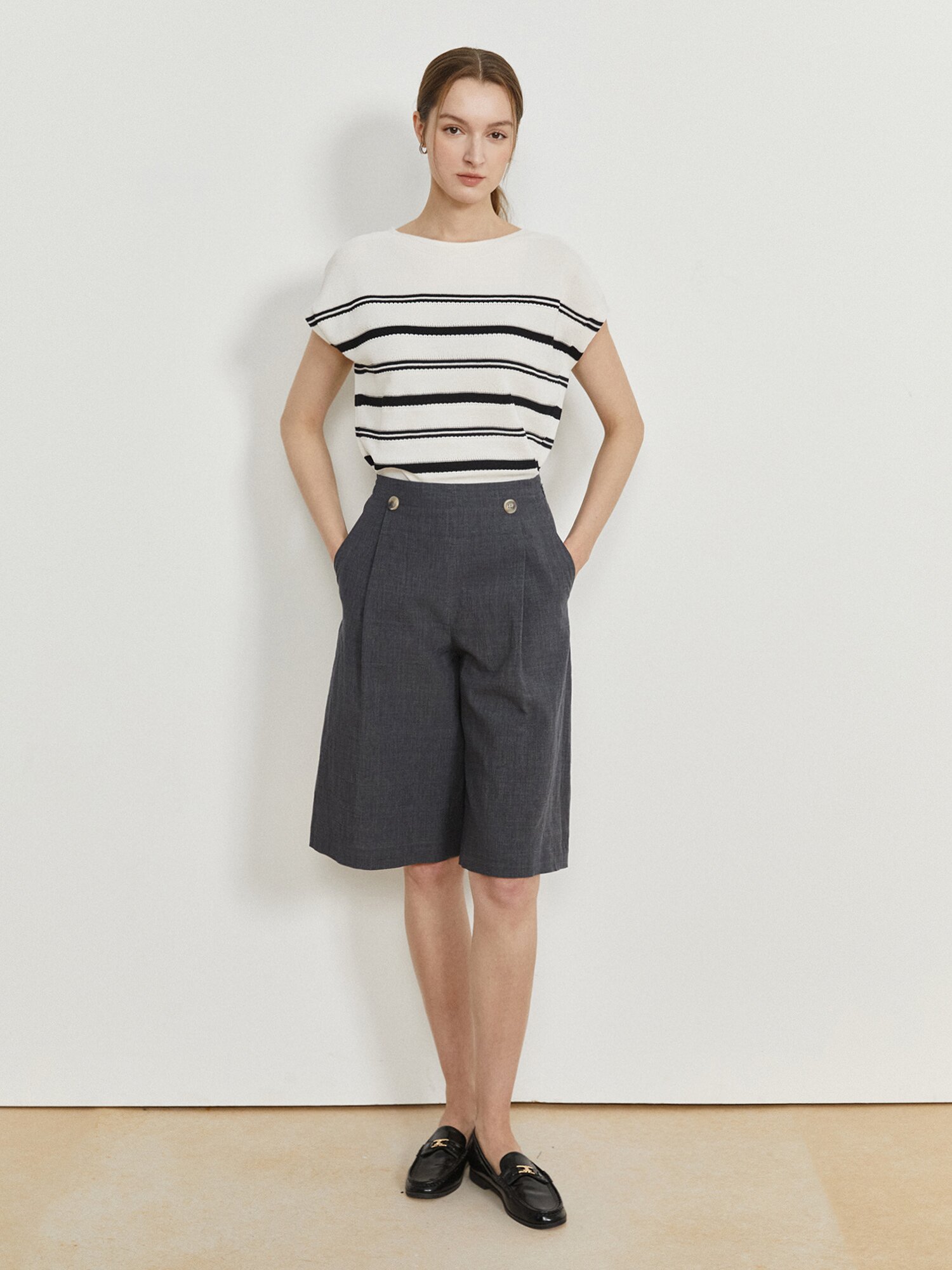 스트라이프 홀가먼트 풀오버 니트 (STRIPE BLACK)