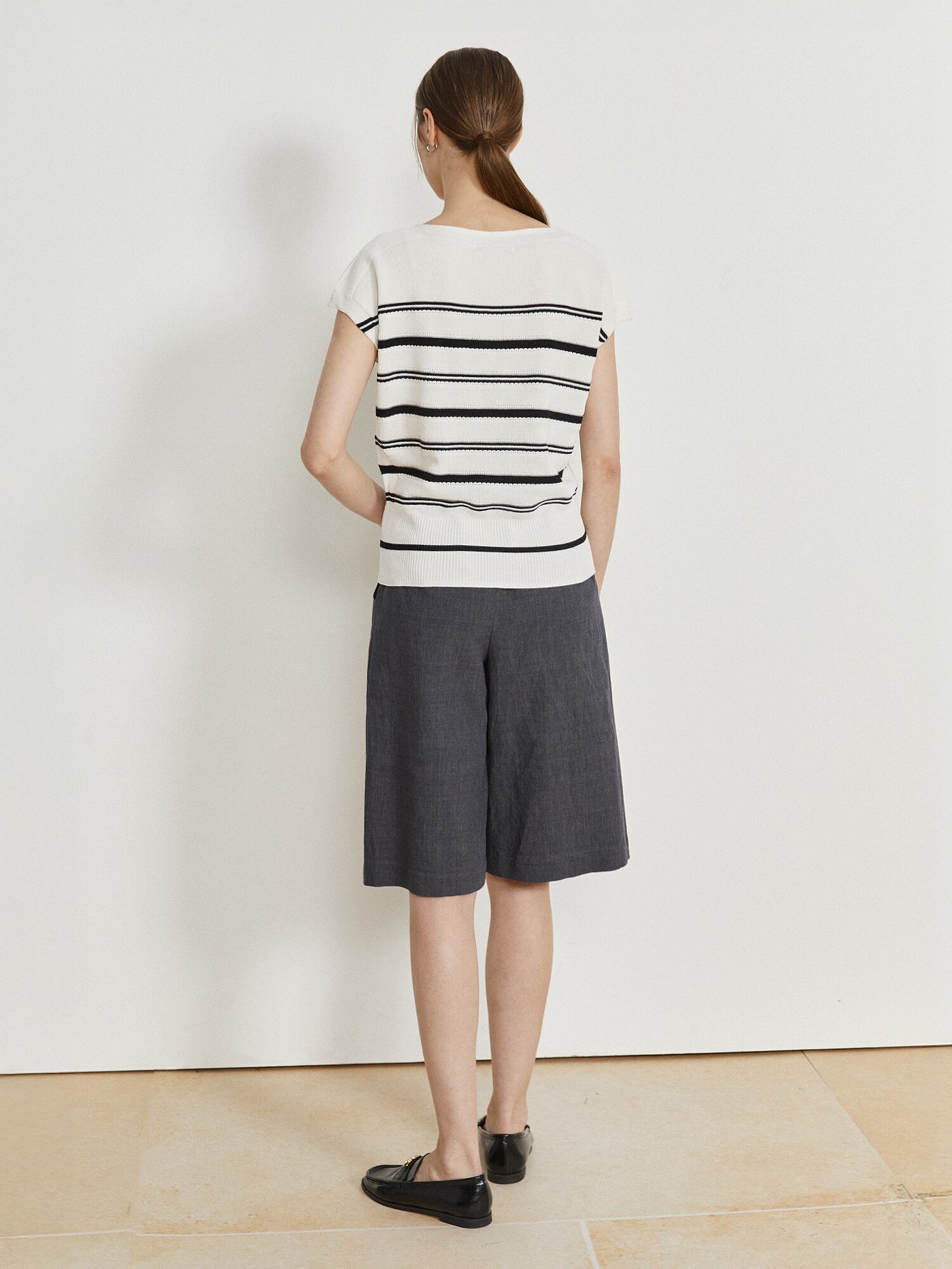 스트라이프 홀가먼트 풀오버 니트 (STRIPE BLACK)