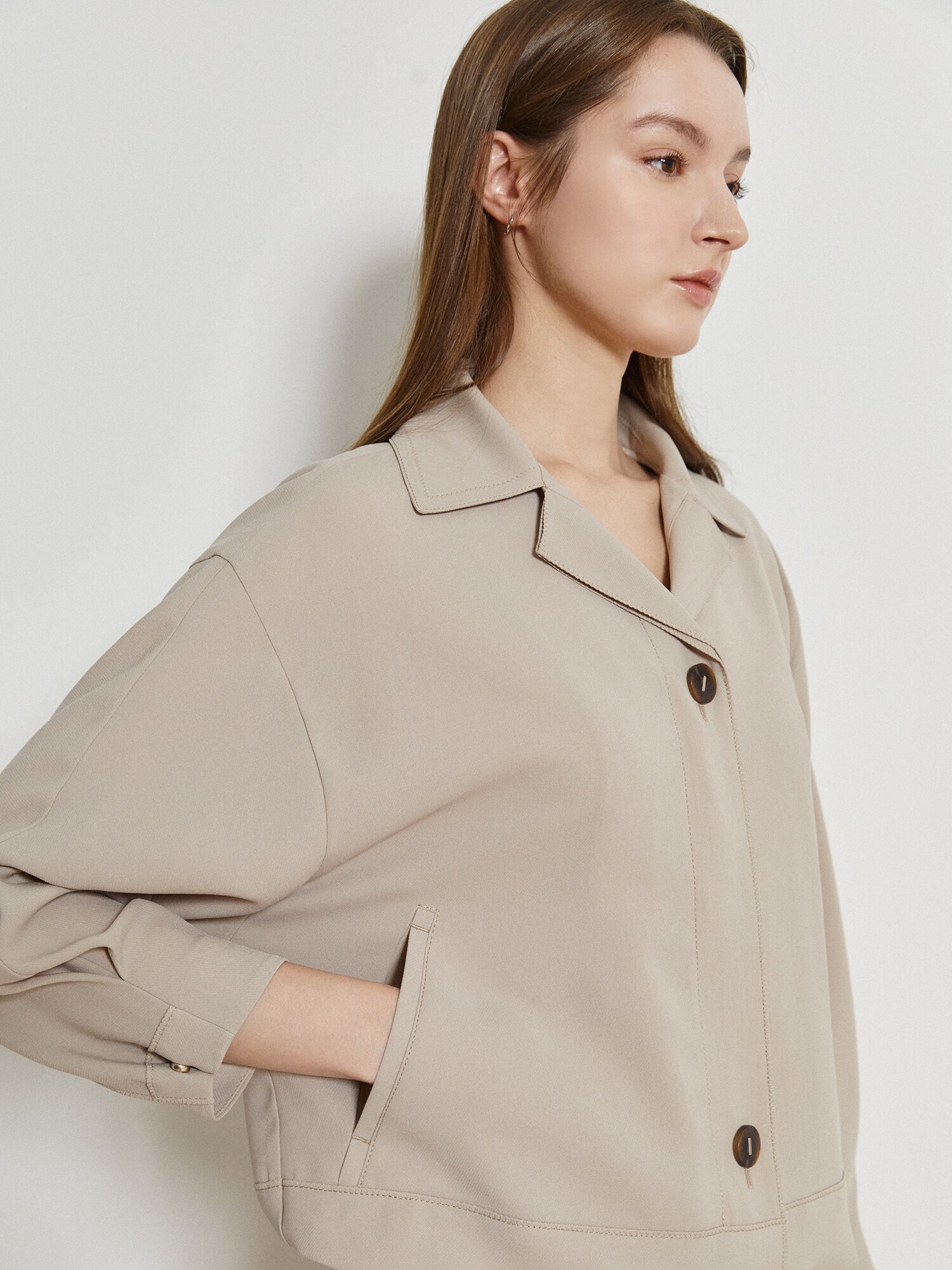 루즈핏 밴딩 오픈 칼라 재킷 (BEIGE)