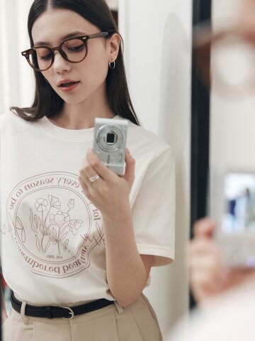 [6컬러] 플라워 레터링 반팔 티셔츠
