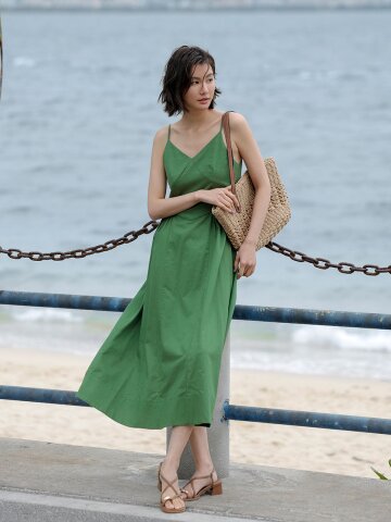 LS_Green v-neck slip dress