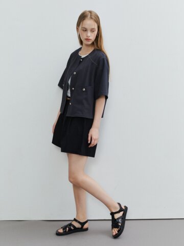 코튼 핀턱 백 밴딩 하프 팬츠 