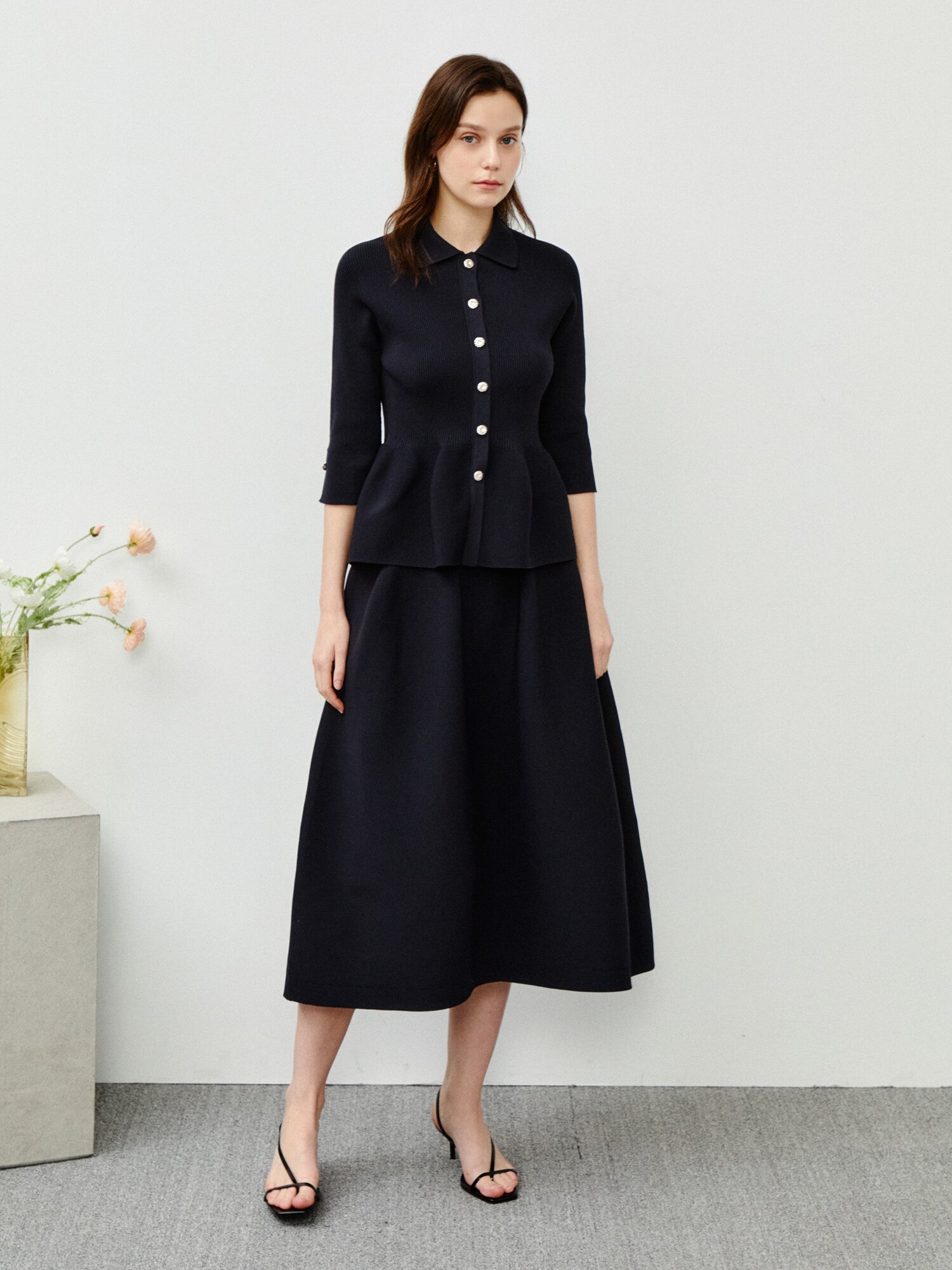 진주 버튼 피케 니트 가디건 (BLACK)