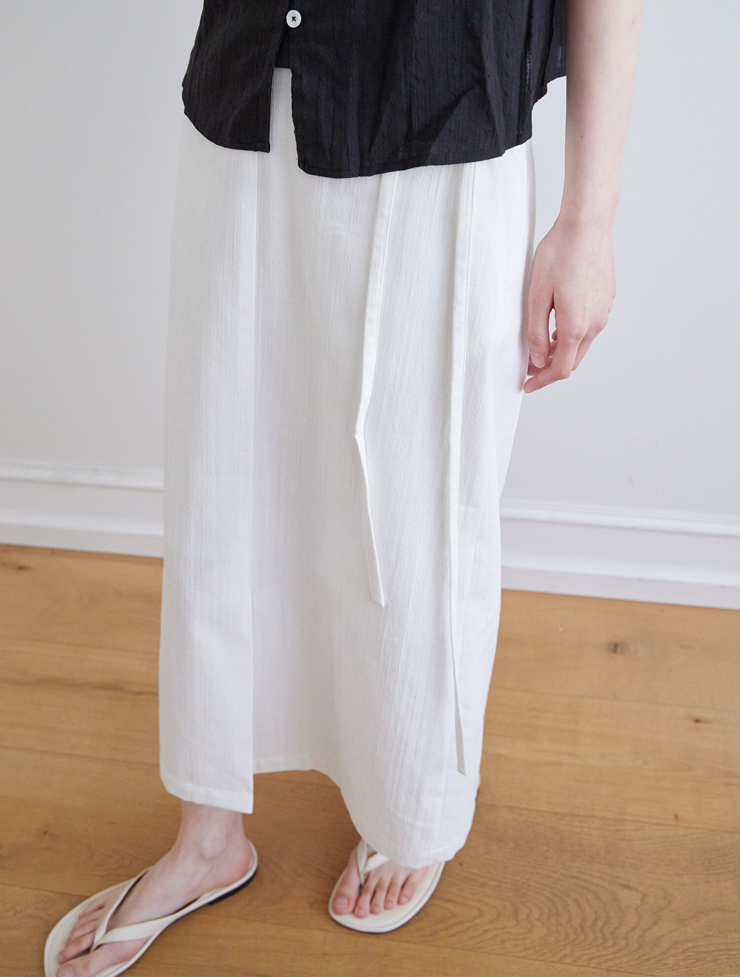 Belted H-line skirt_WHITE