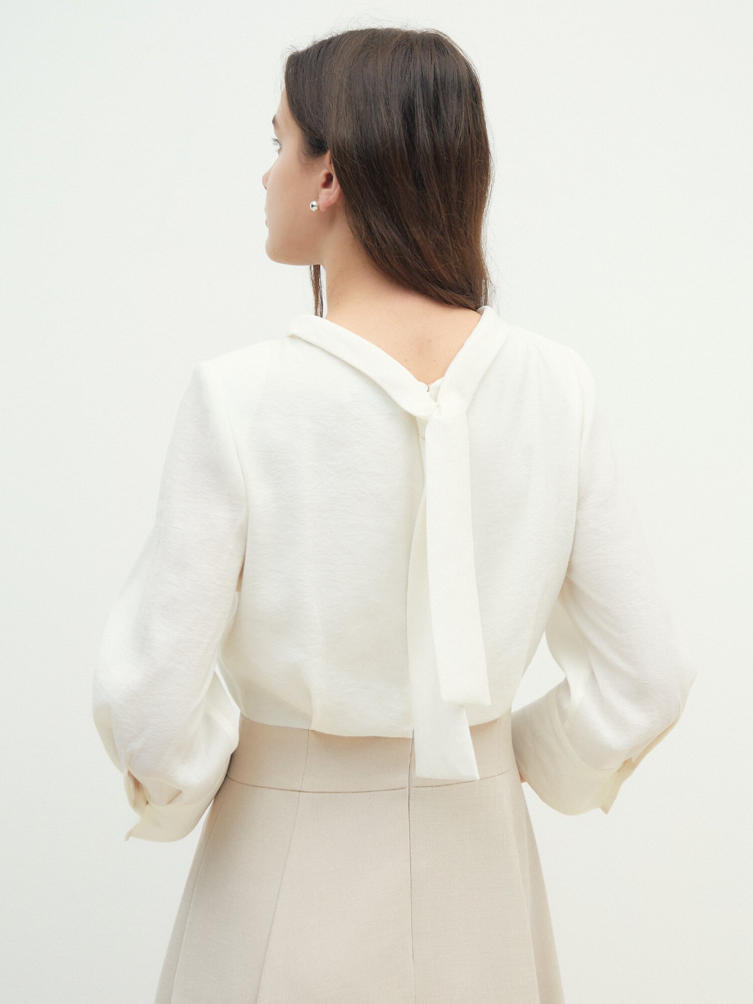 배색 백 스트랩 플레어 원피스 (BEIGE)