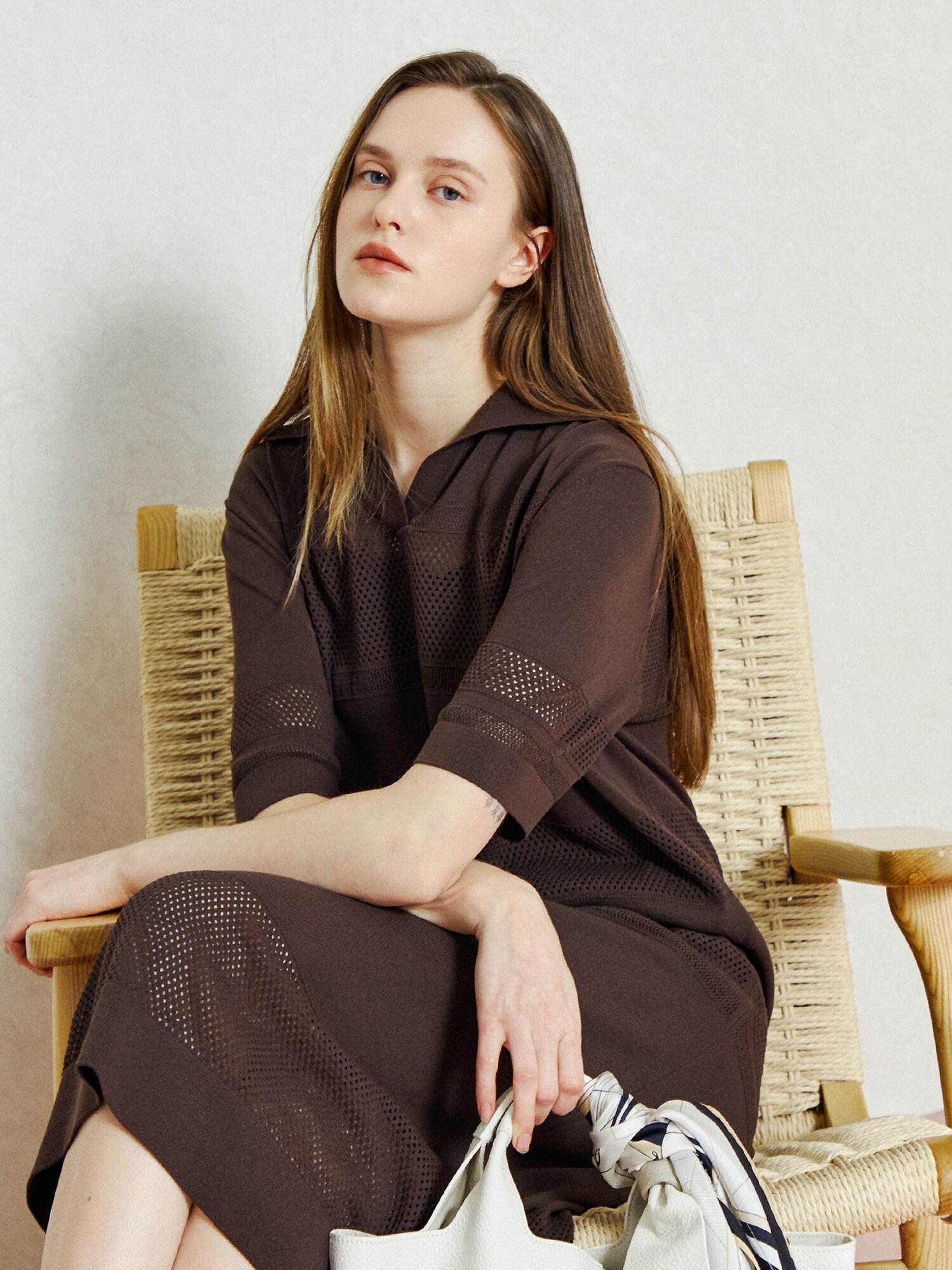 서머 브리즈 펀칭 니트 드레스 (DARK BROWN)