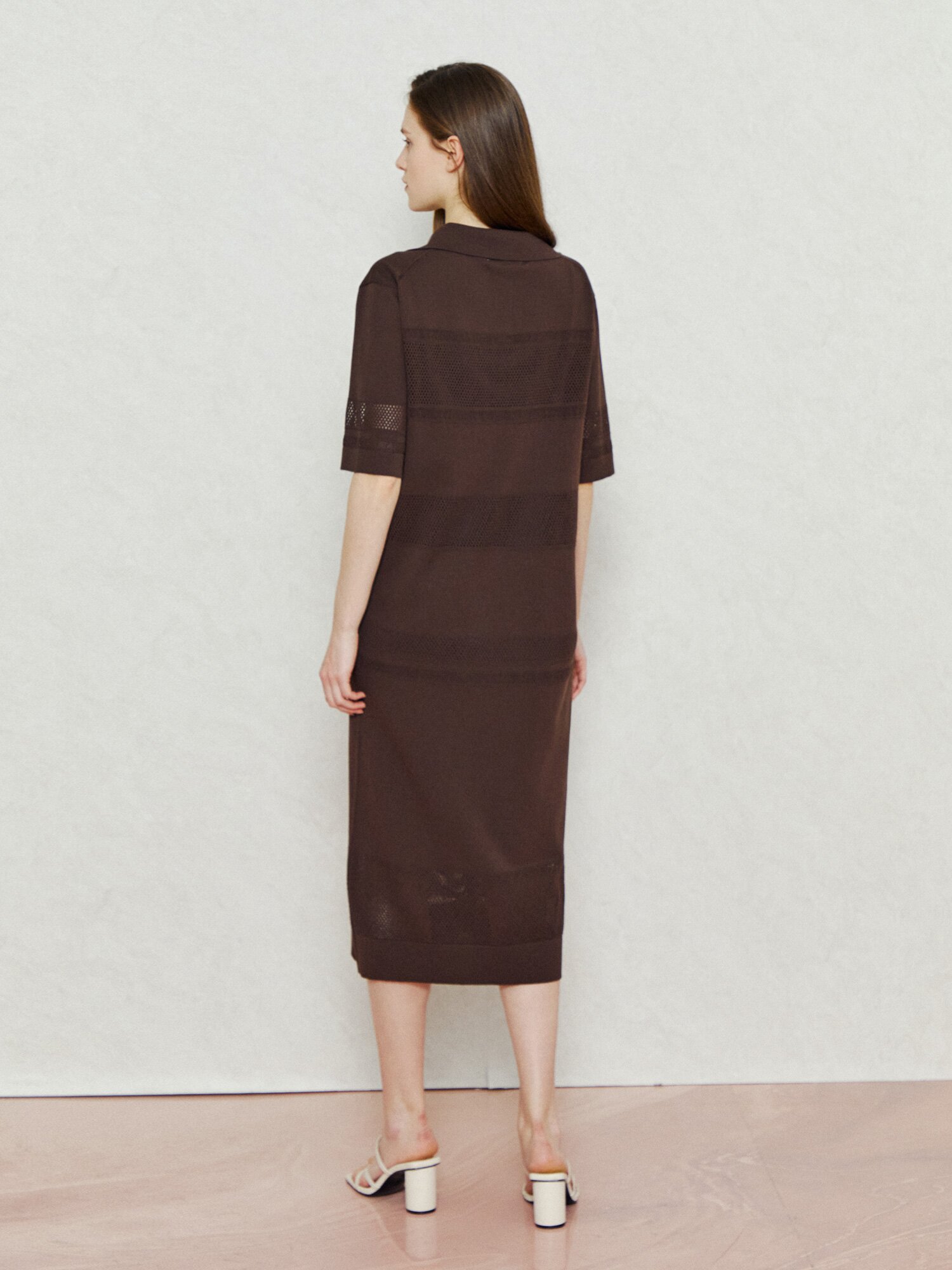 서머 브리즈 펀칭 니트 드레스 (DARK BROWN)