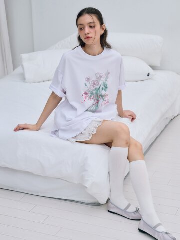 MET flower vase DTP T-shirts pure white