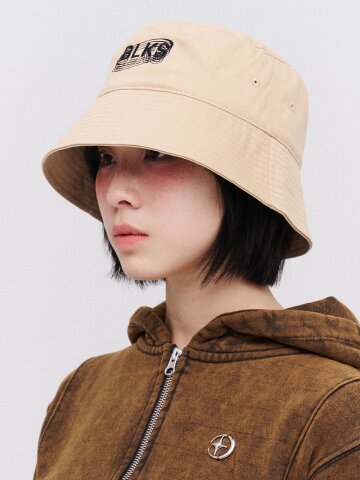 그립 홀로 자수 버킷햇_베이지