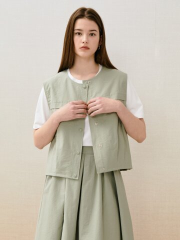 루즈핏 코튼 턱 디테일 베스트 