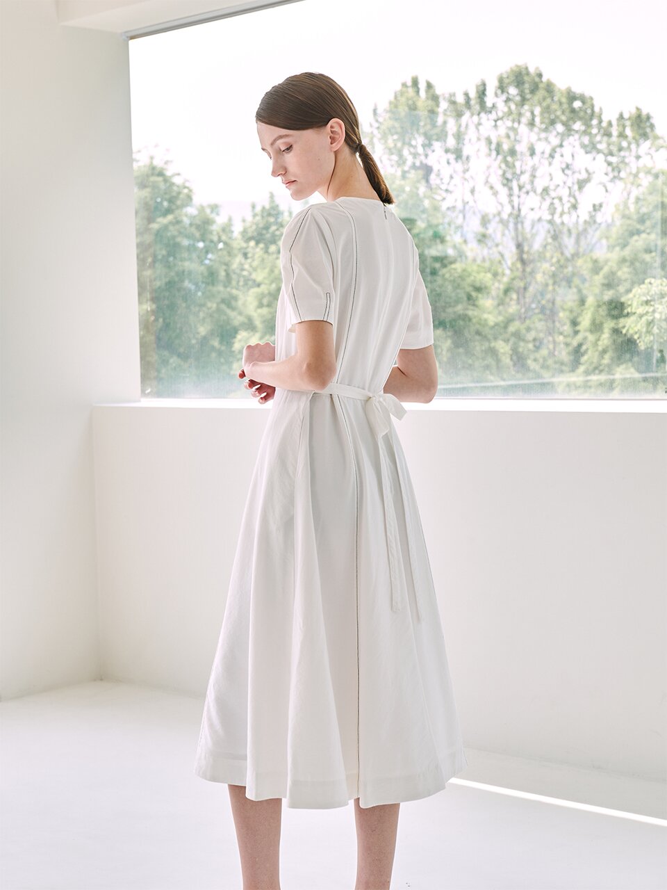 [바바단독판매] 벌룬 슬리브 스티치 플레어 드레스 - 화이트 / Balloon Sleeve Stitch Flare Dress-White