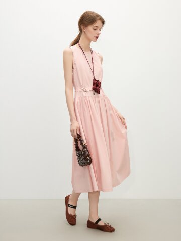 WD_Belted round sleeveless dress