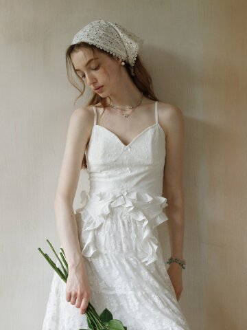 LB_White jacquard frill camisole