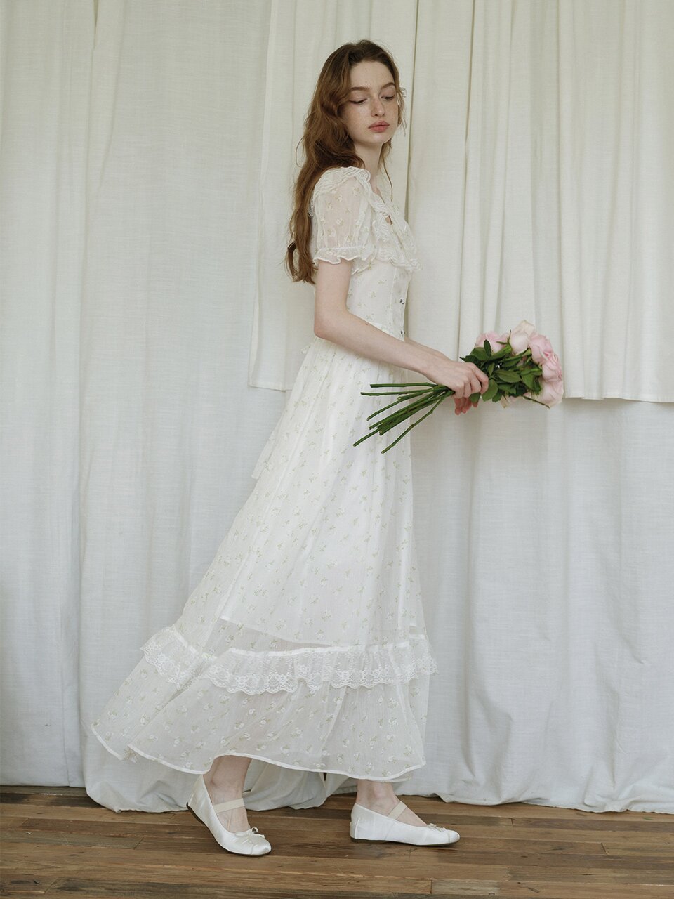 LB_Floral lace fishtail dress