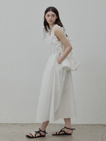[15차 리오더][숄더백 세트] SHIRRING SLEEVELESS DRESS WHITE