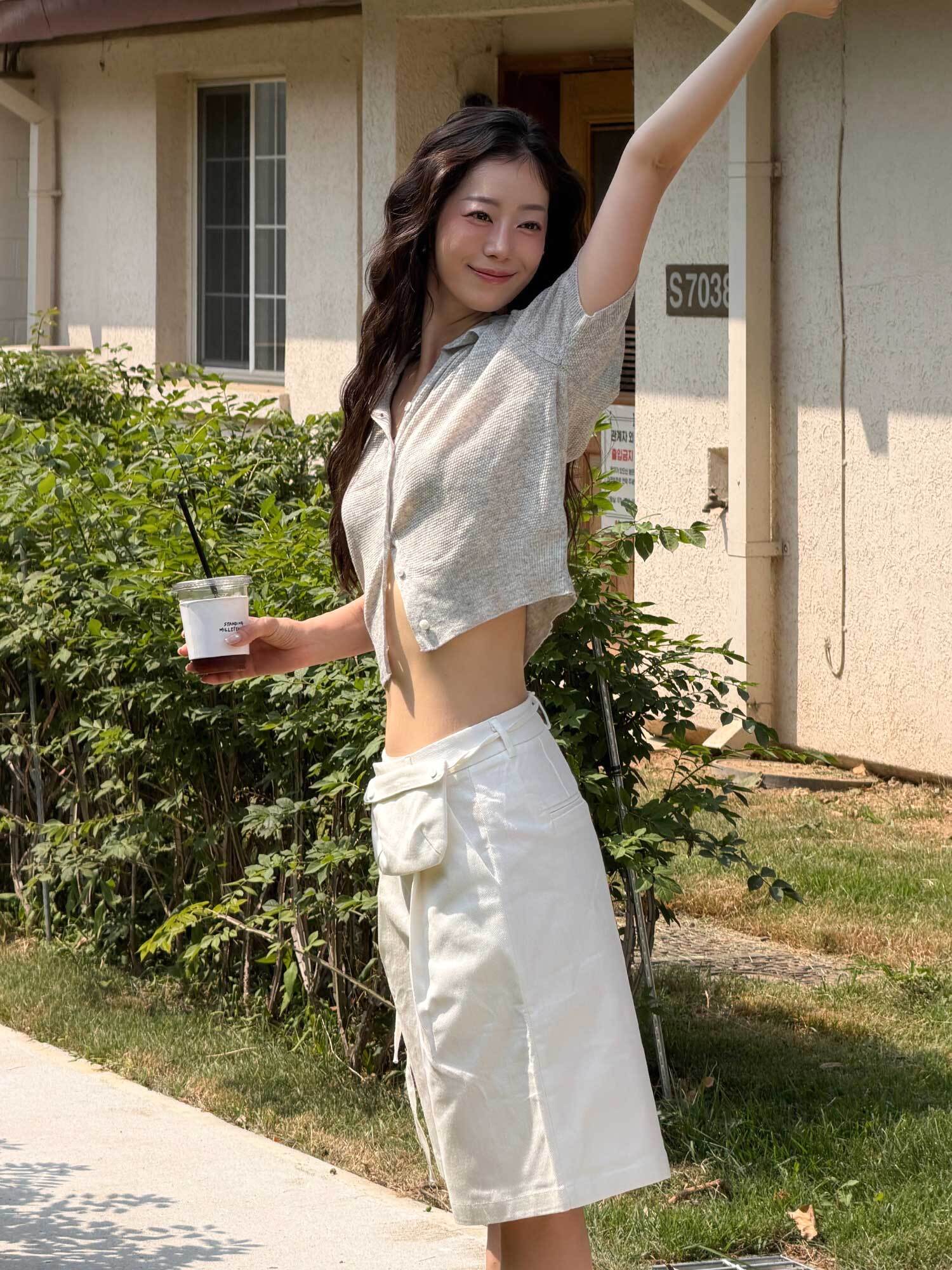 [이유주 PICK 인기템] FLAT COLLAR SHORT-SLEEVED CARDIGAN GREY