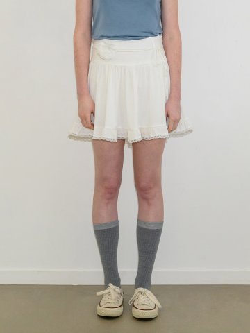 도트 셔링 레이스 미니스커트