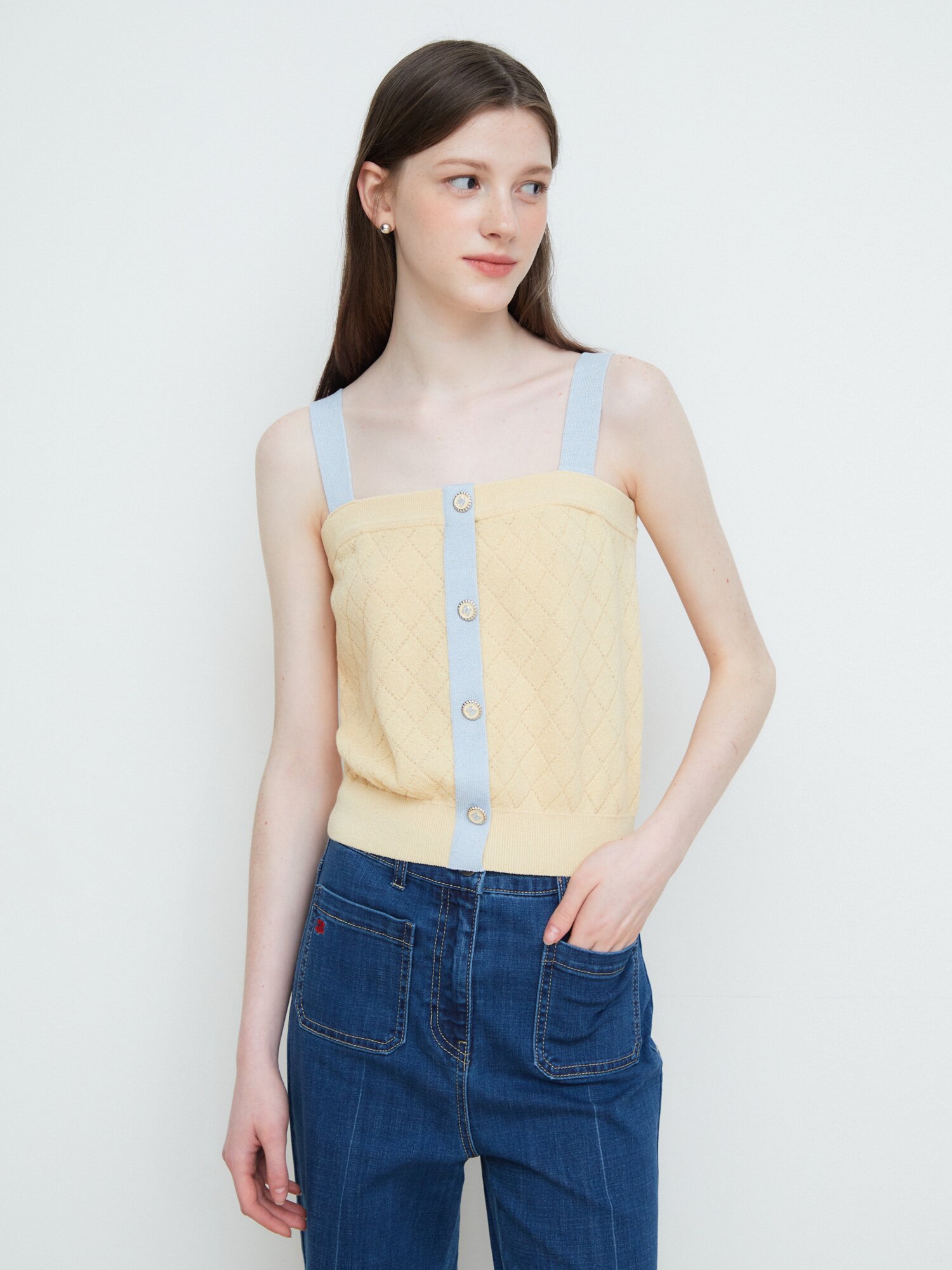 배색 다이아 스퀘어넥 니트 베스트 (LIGHT BLUE)