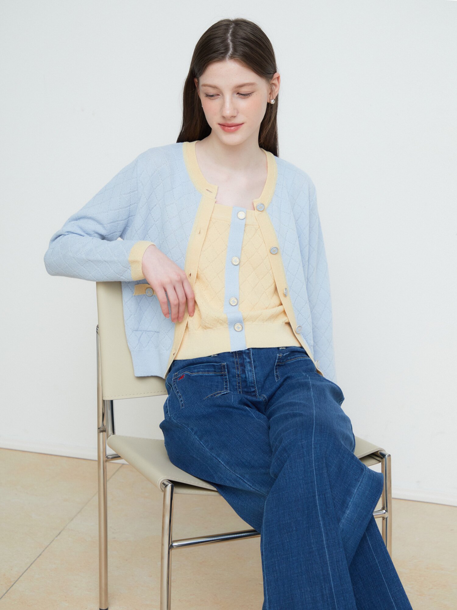 배색 다이아 스퀘어넥 니트 베스트 (LIGHT BLUE)