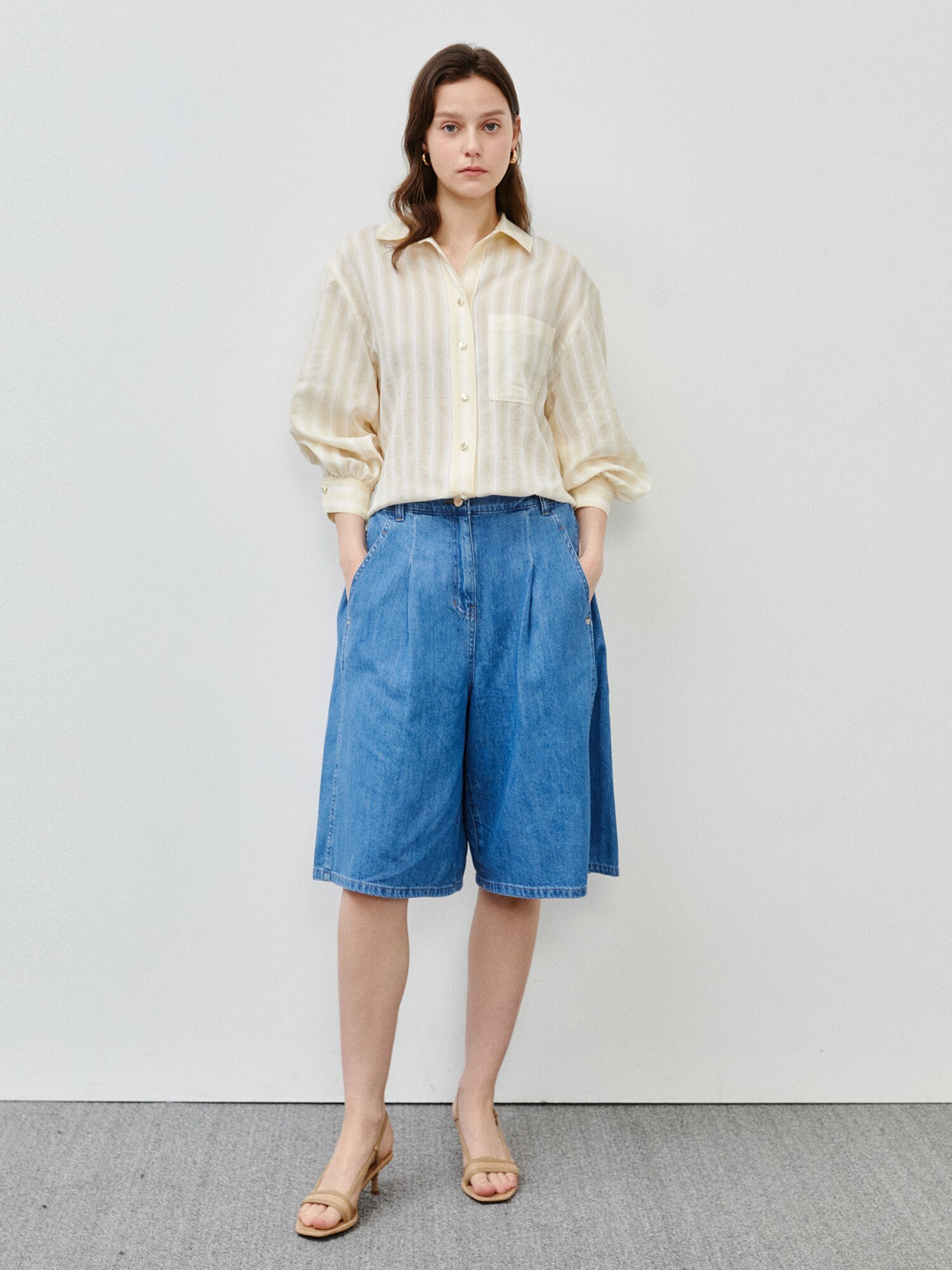 시어서커 스트라이프 블라우스 (STRIPE BEIGE)