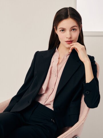 백 슬릿 원버튼 크롭 재킷 (BLACK)