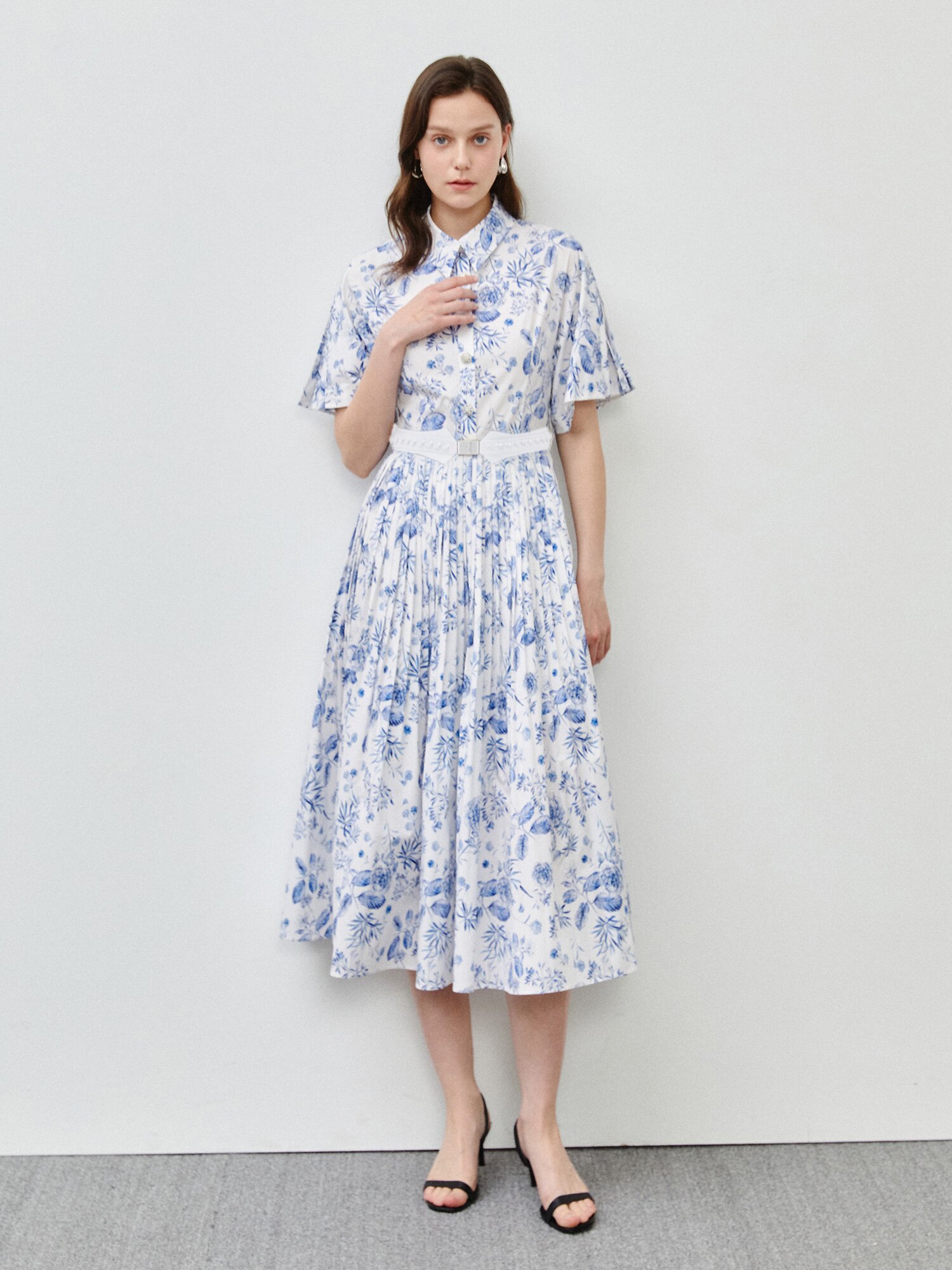 플로럴 플레어핏 포인트 벨트 원피스 (PRINT BLUE)