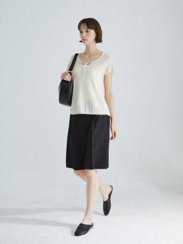 원턱 백 밴딩 하프 팬츠 