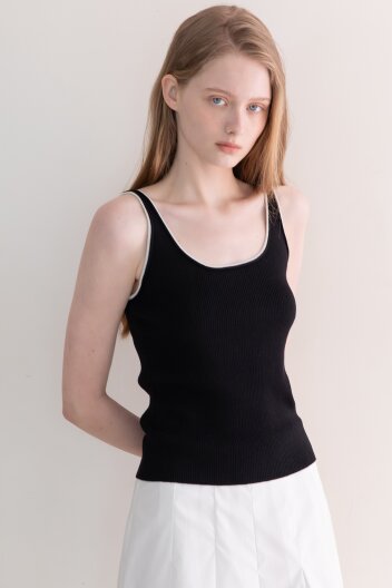 Sleeveless slim knit top - Black