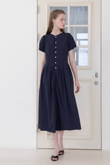 V-neck pintuck dress - Navy