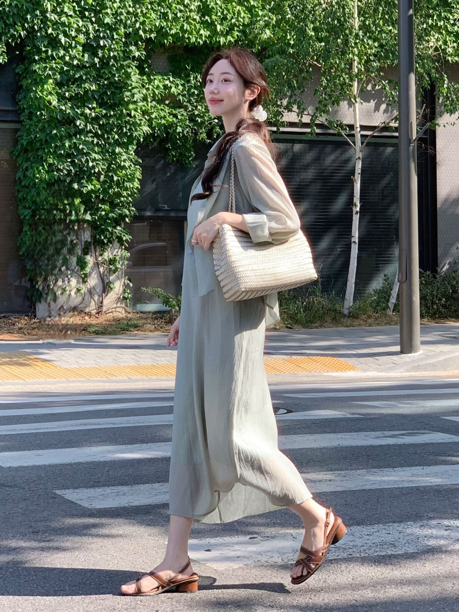 [연우님 Pick] COOLING SHIRT + SLIP DRESS SET LIGHT KHAKI