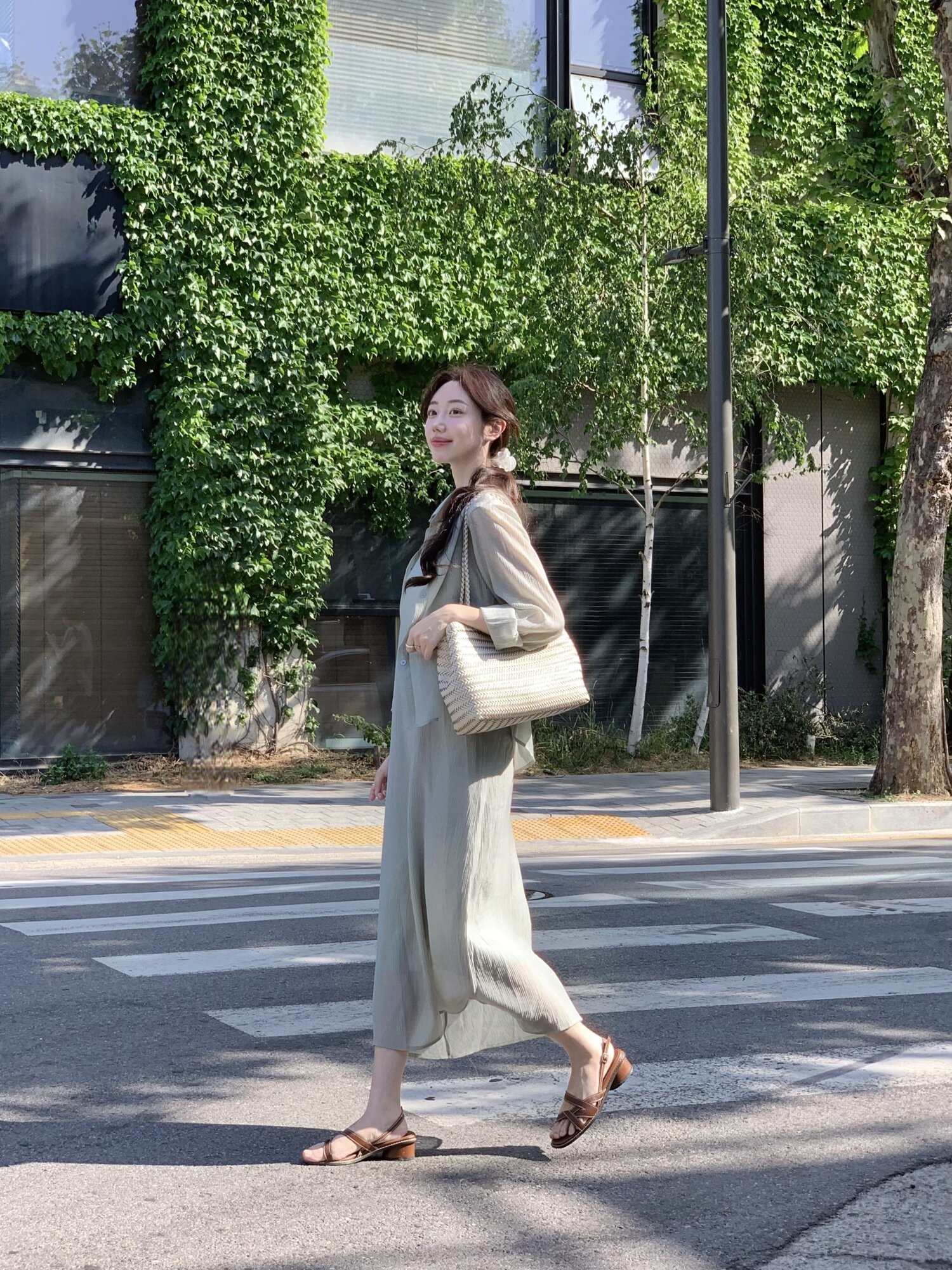 [연우님 Pick] COOLING SHIRT + SLIP DRESS SET LIGHT KHAKI
