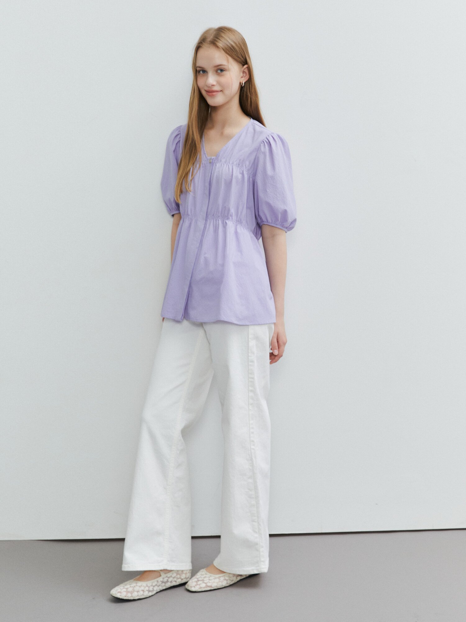 셔링 퍼프 플레어 블라우스 (LILAC)
