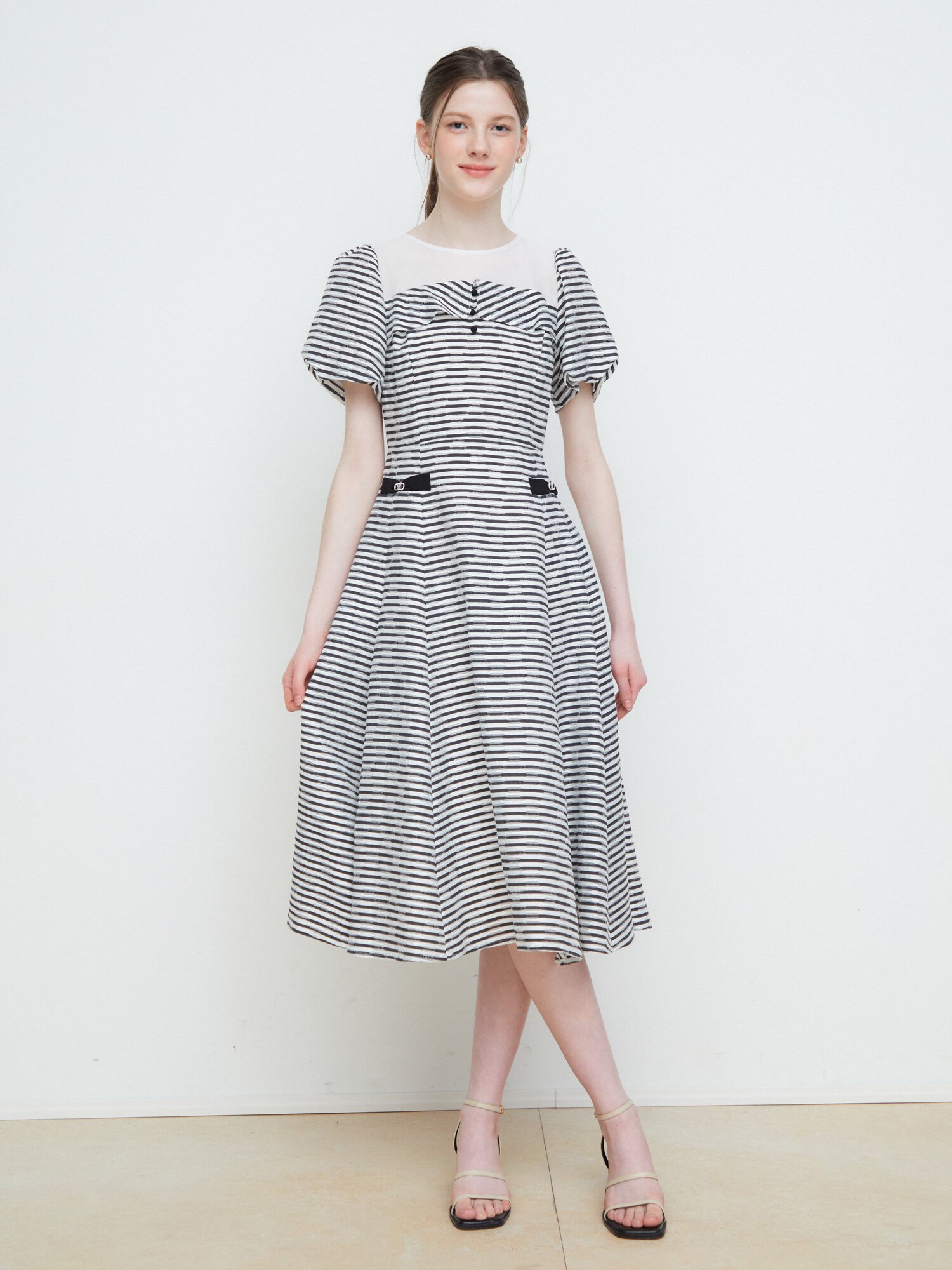 시스루 배색 퍼프 플레어 원피스 (STRIPE NAVY)