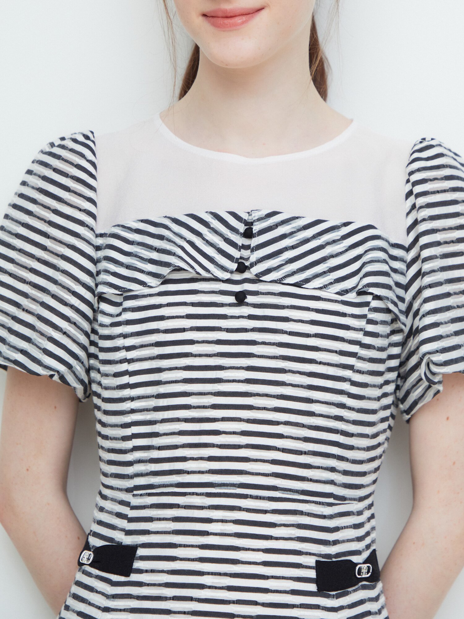 시스루 배색 퍼프 플레어 원피스 (STRIPE NAVY)