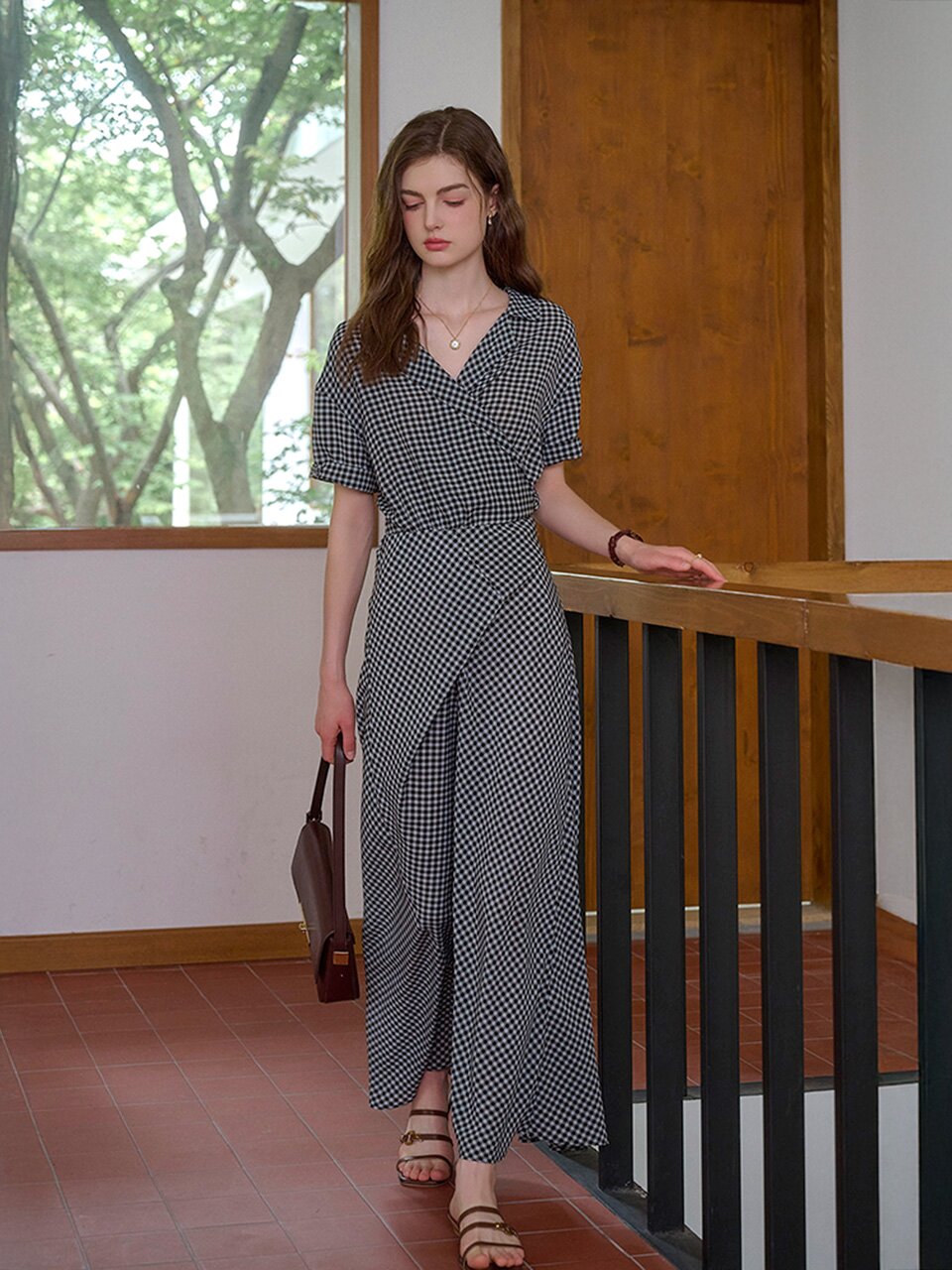 SR_V-neck wrap check dress