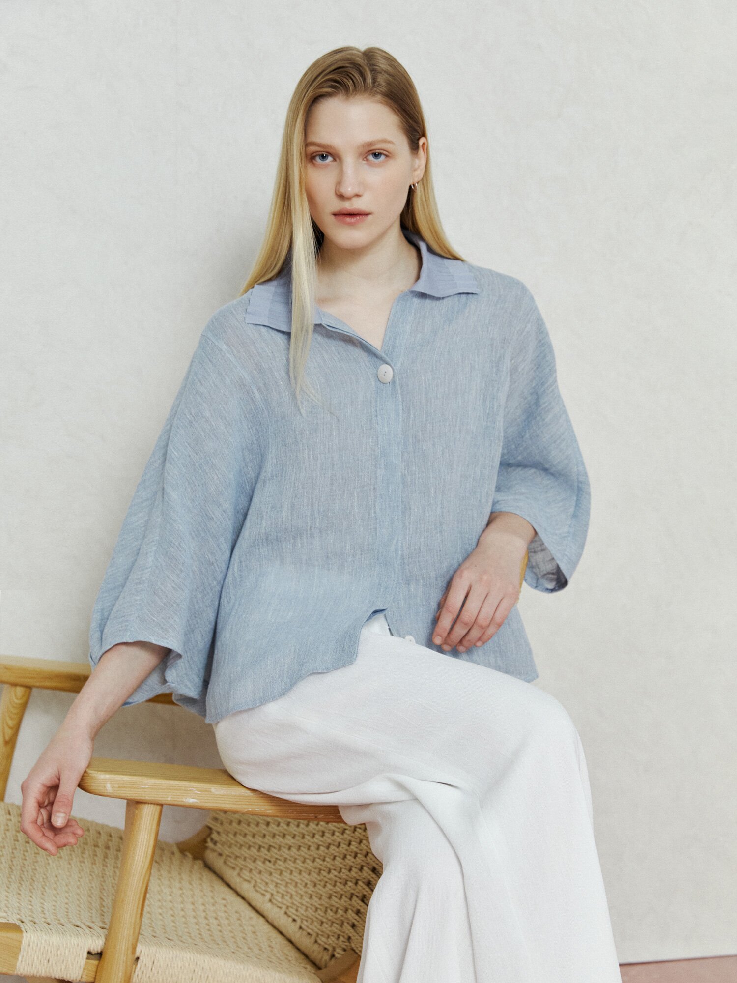 플리츠 디테일 카라 재킷 (LIGHT BLUE)