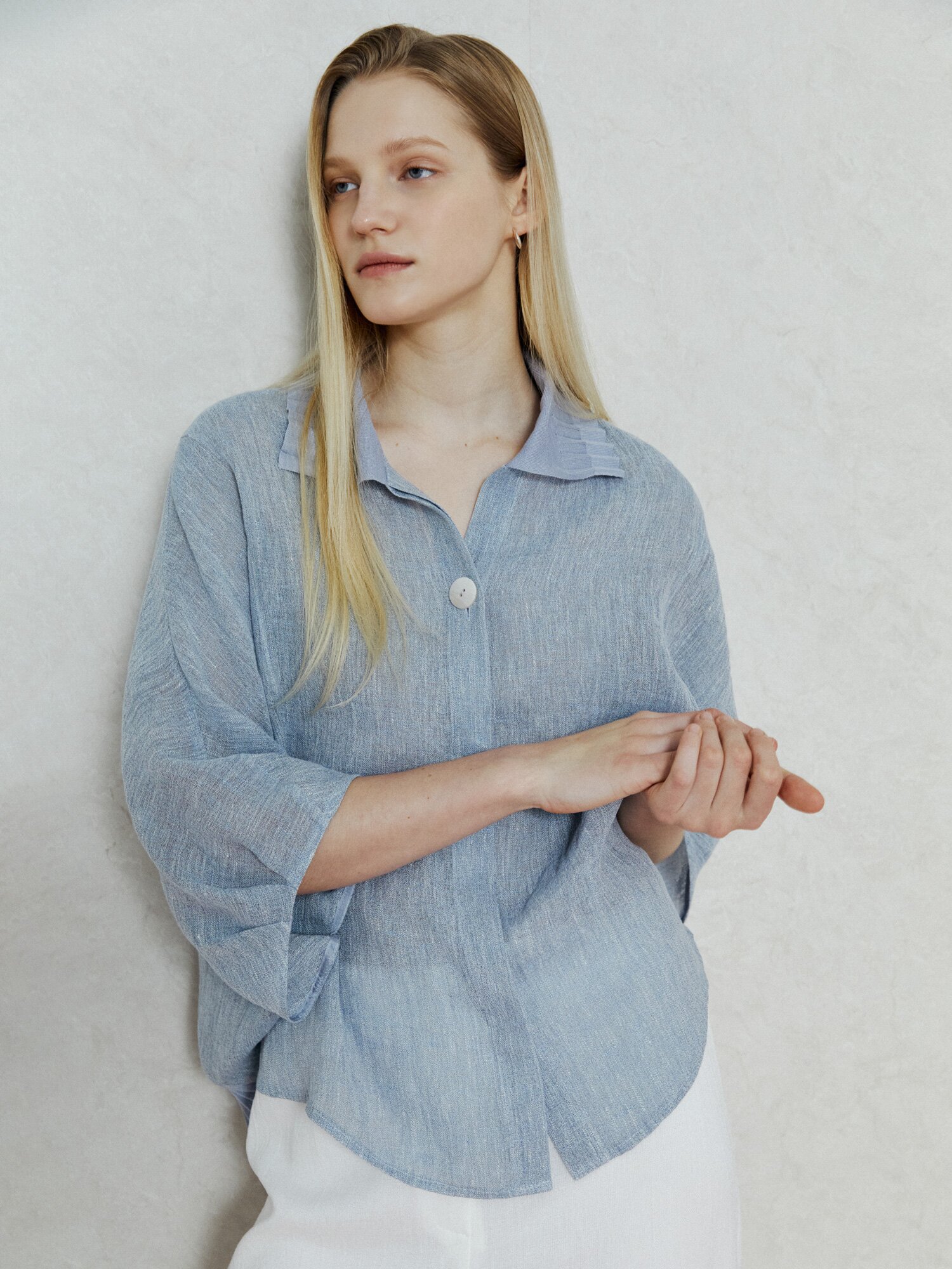 플리츠 디테일 카라 재킷 (LIGHT BLUE)