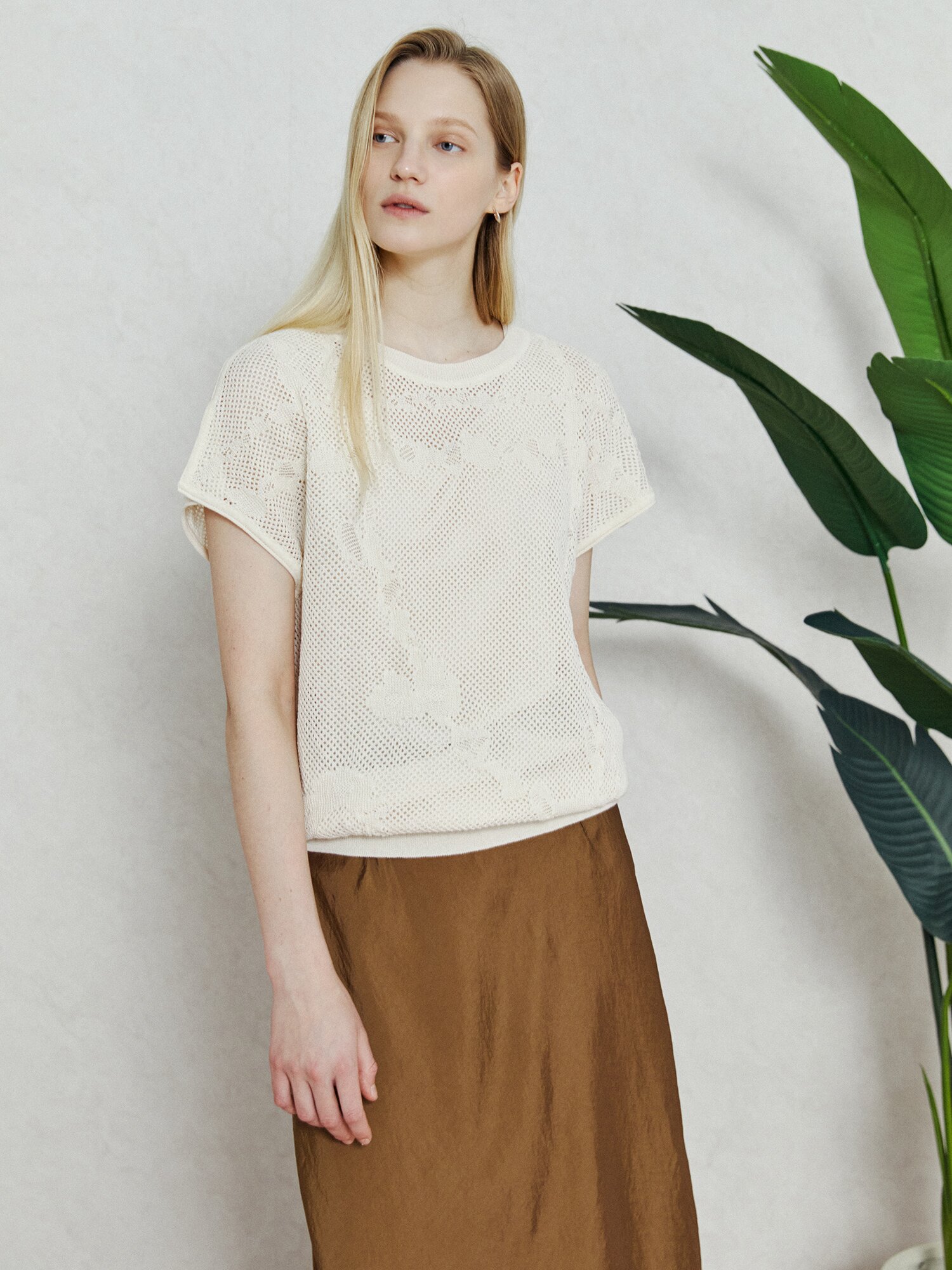 썸머 크로쉐 패턴 니트 (IVORY)