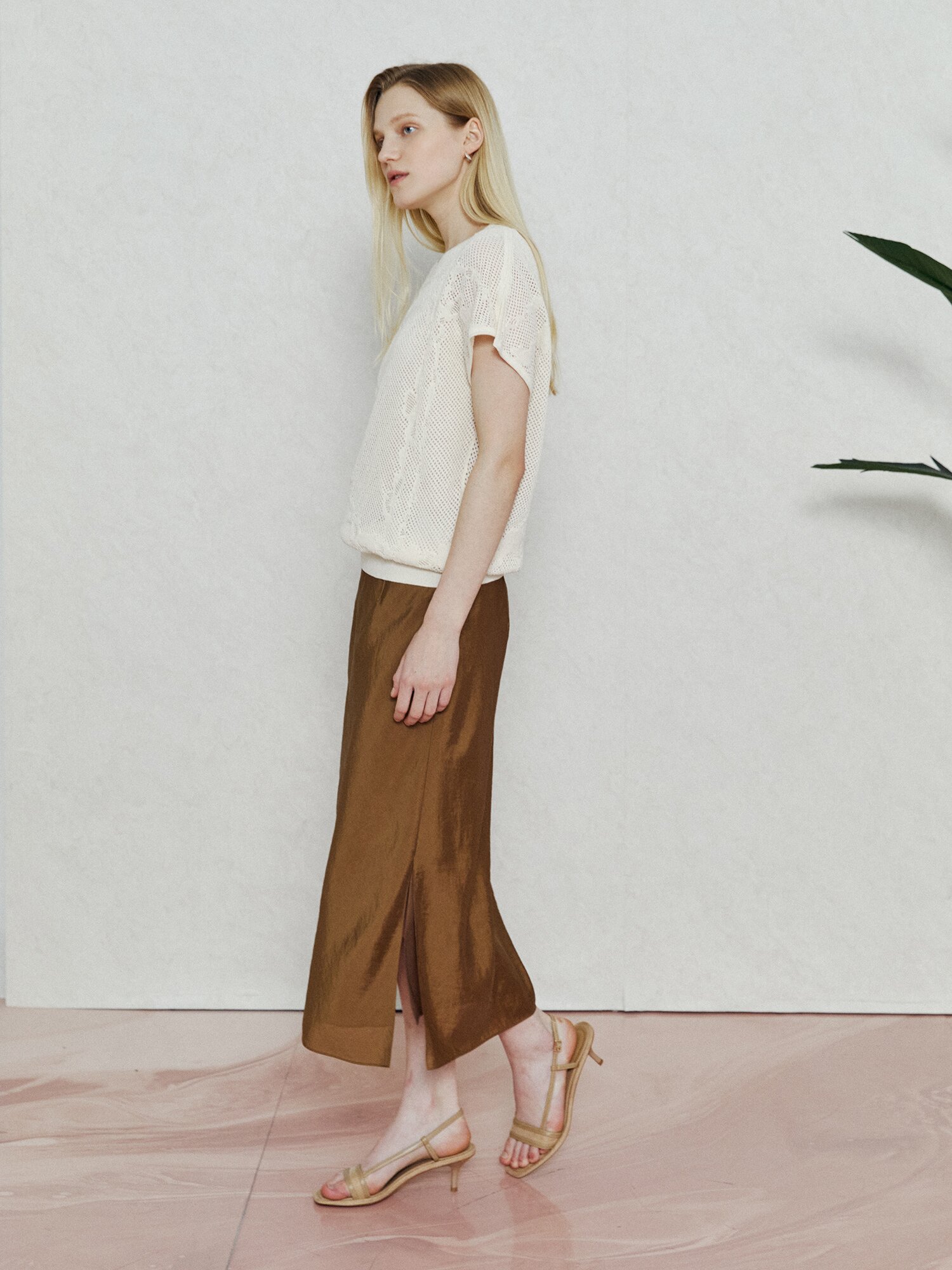 썸머 크로쉐 패턴 니트 (IVORY)