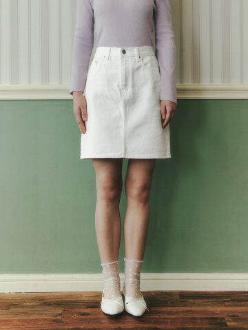 [S사이즈 4/29 예약배송] 화이트 미니 데님 스커트 / 화이트
