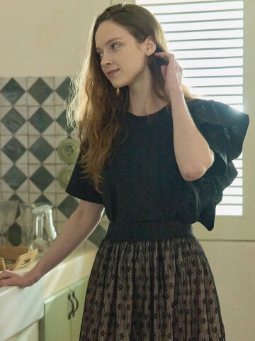 Ruffle Unbalance T-shirt - BLACK