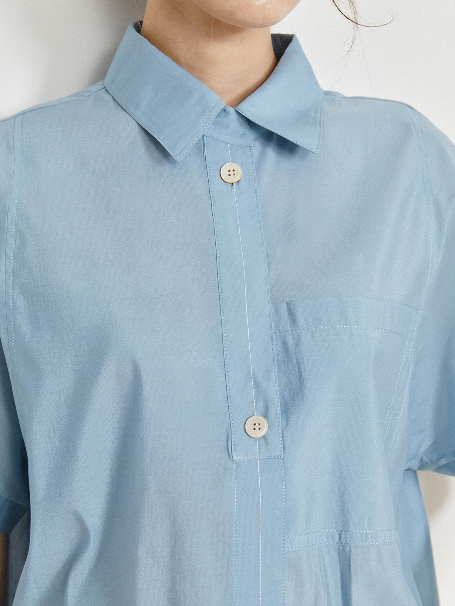 오간자 백 플리츠 블라우스 (SKY BLUE)