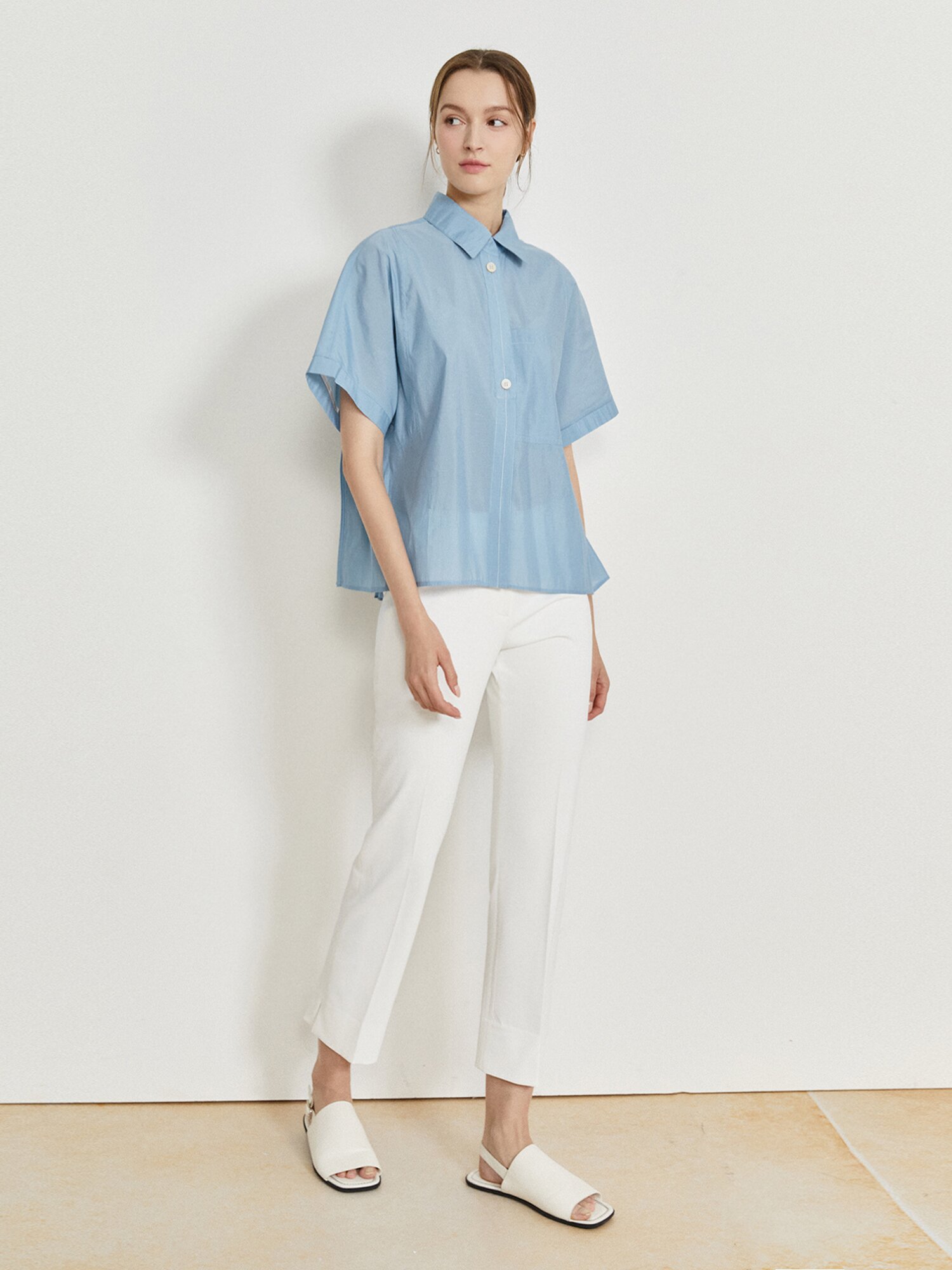 오간자 백 플리츠 블라우스 (SKY BLUE)