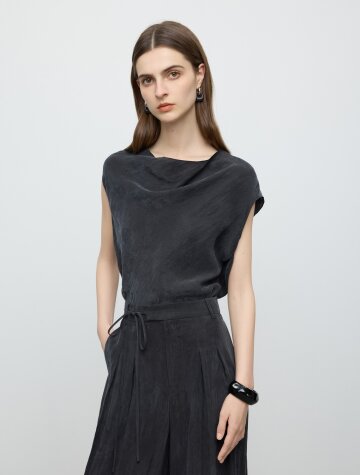 BA_Swing collar sleeveless blouse_BLACK