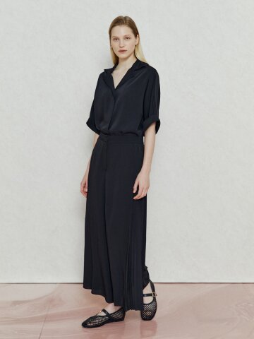 라이트 플리츠 배색 팬츠 